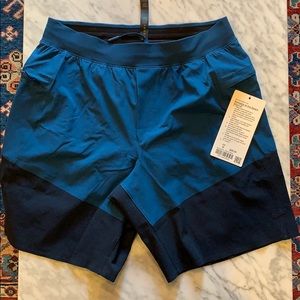 NWT lululemon Namaste at the beach short 8”